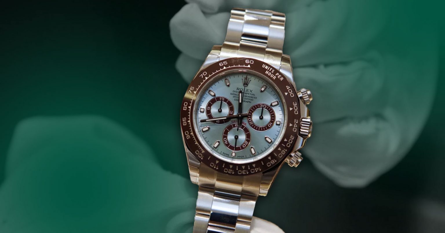 Фото: Rolex продає вживані годинники із сертифікатами автентичності дорожче за нові