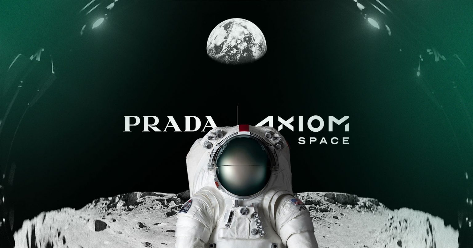 Фото: Prada та Axiom Space створили скафандр для місії NASA на Місяць