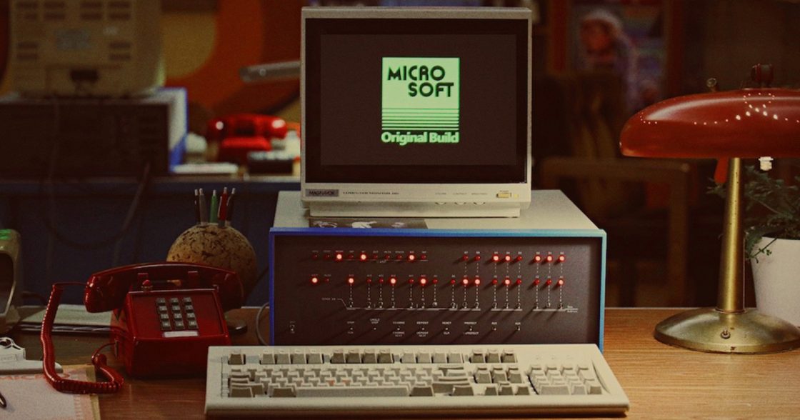 Microsoft відтворила свій гараж із 70-х на честь 50-річчя компанії
