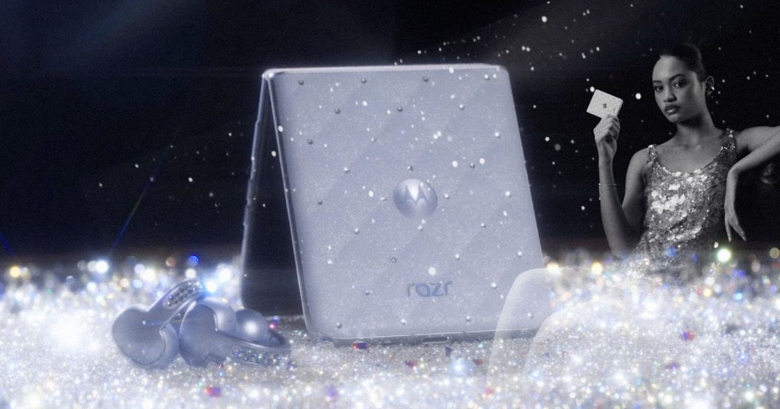 Motorola і Swarovski анонсували Razr Pantone Ice Melt — дизайнерську преміумколекцію