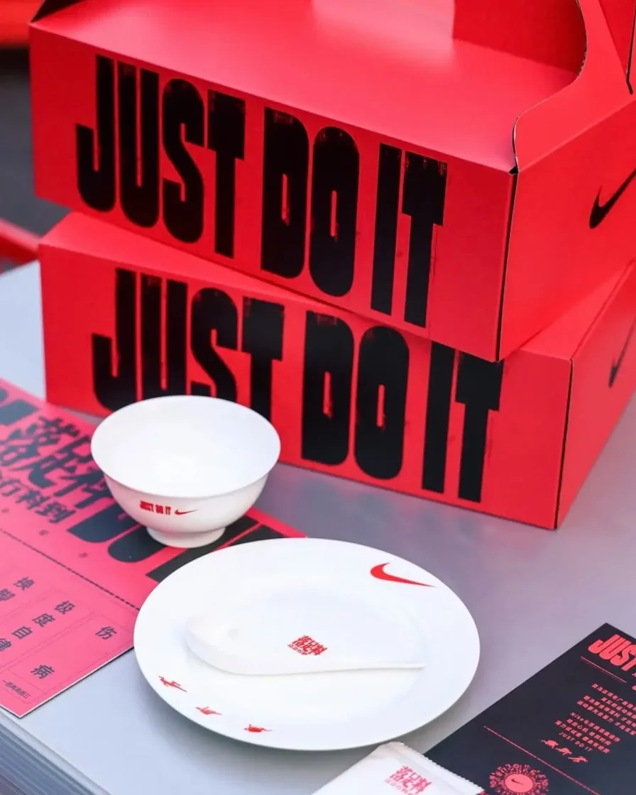 Фото: Nike відкрила супову для бігунів у Гуанчжоу: локальна активація з кантонськими рецептами