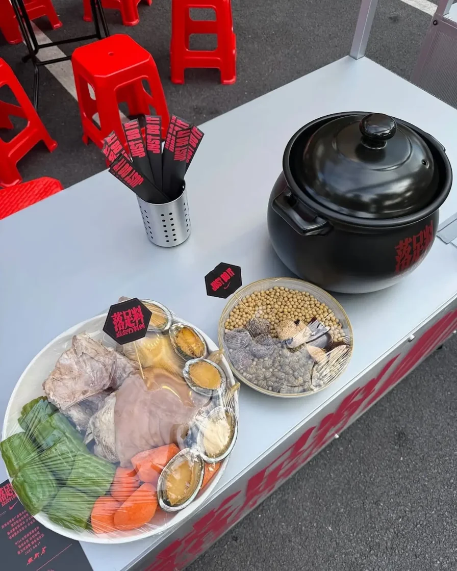 Фото: Nike відкрила супову для бігунів у Гуанчжоу: локальна активація з кантонськими рецептами