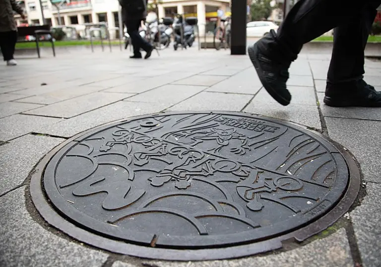 Netflix розмістила рекламу фінального сезону Stranger Things на люках в Іспанії