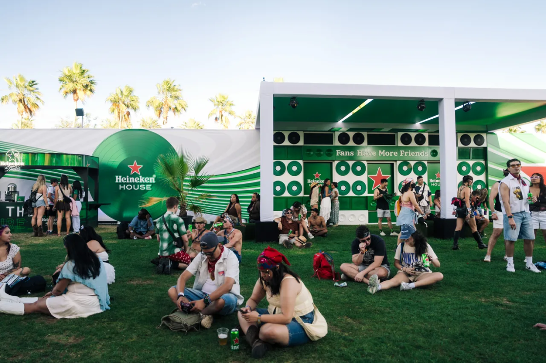 Коачелла 2026 очима маркетолога: попапи та найкращі активності, які робили бренди