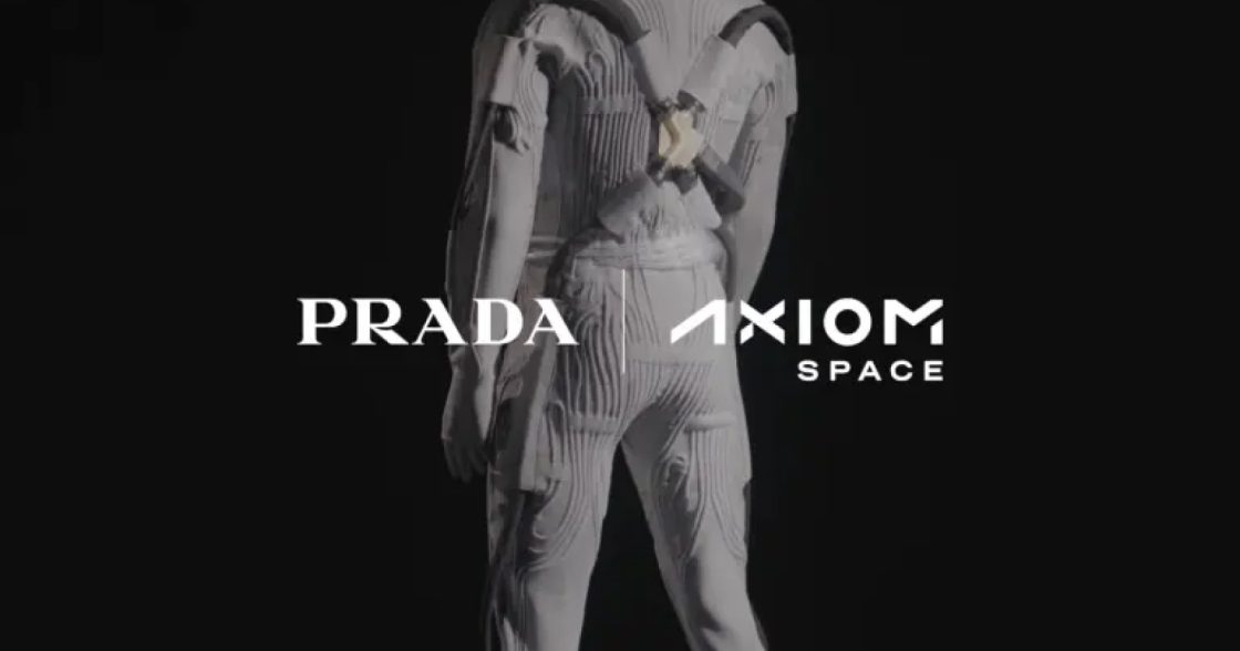 Prada створила елемент скафандра для місії NASA на Місяць