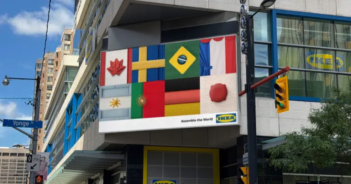 IKEA зібрала прапори учасників ЧС-2026 зі своїх товарів, щоб привернути увагу без спонсорства турніру