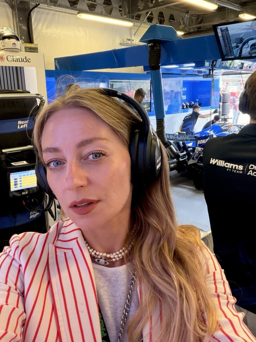 «Ми будуємо ринок одночасно з брендом»: Оксана Бризгалова, CMO Bondarev Racing — про бренд пілота і ризикові рішення